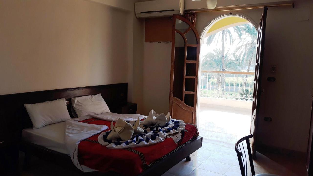 Leyla Eco * Luxor